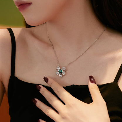 [Vivid Aurora]Luxurious Flower Shape Emerald Cut Necklace